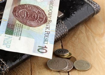 Trzech mężczyzn skazanych za fałszowanie pieniędzy i płacenie fałszywkami w krośnieńskich sklepach