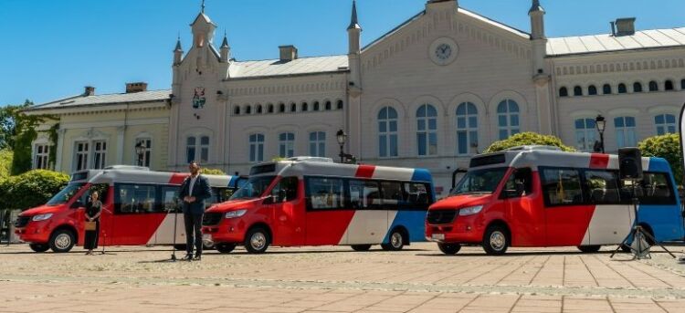 Trzy autobusy elektryczne trafiły do Sanoka