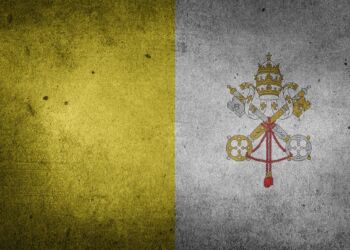 Rosjanie uszkodzili ambasadę Watykanu podczas ostrzału Kijowa