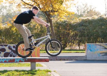 Sanocki „bikepark” już otwarty – entuzjaści wyczynowej jazdy pozytywnie oceniają