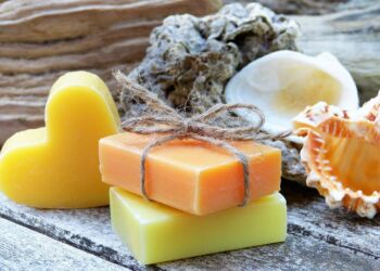 Jak wybierać bezpieczne i naturalne kosmetyki?