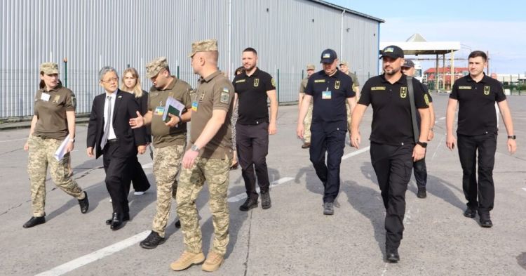 Japońska delegacja z wizytą na przejściu granicznym Korczowa-Krakowiec