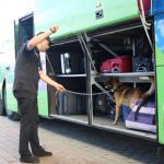 Japońska delegacja z wizytą na przejściu granicznym Korczowa-Krakowiec - Polskie Radio Rzeszów