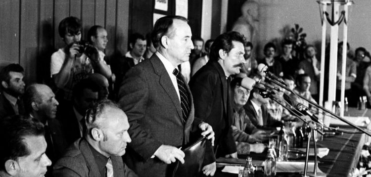 Kalendarium strajków z 1980 r. Rocznica podpisania Porozumień Sierpniowych 1 - Polskie Radio Rzeszów Kalendarium strajków z 1980 r. Rocznica podpisania Porozumień Sierpniowych