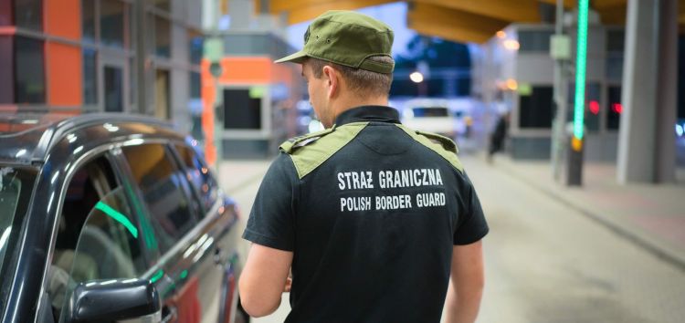 Fala fałszywych dowodów rejestracyjnych na granicy z Ukrainą