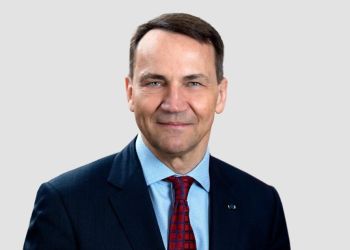 Szef MSZ Radosław Sikorski po spotkaniu „koalicji chętnych”: trzeba wywierać nacisk na agresora, a nie na ofiarę agresji