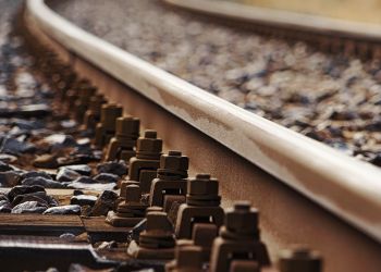 Miasto chce usprawnić przejazd przez tory na ul. Langiewicza. Pod uwagę brana jest budowa wiaduktu lub tunelu