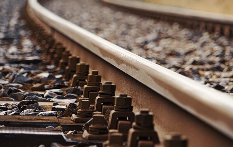 Miasto chce usprawnić przejazd przez tory na ul. Langiewicza. Pod uwagę brana jest budowa wiaduktu lub tunelu