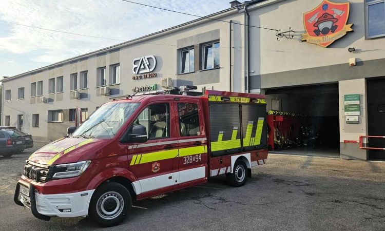 OSP Drabinianka otrzymała nowoczesny pojazd ratowniczy za 379 tysięcy złotych 1 - Polskie Radio Rzeszów OSP Drabinianka otrzymała nowoczesny pojazd ratowniczy za 379 tysięcy złotych