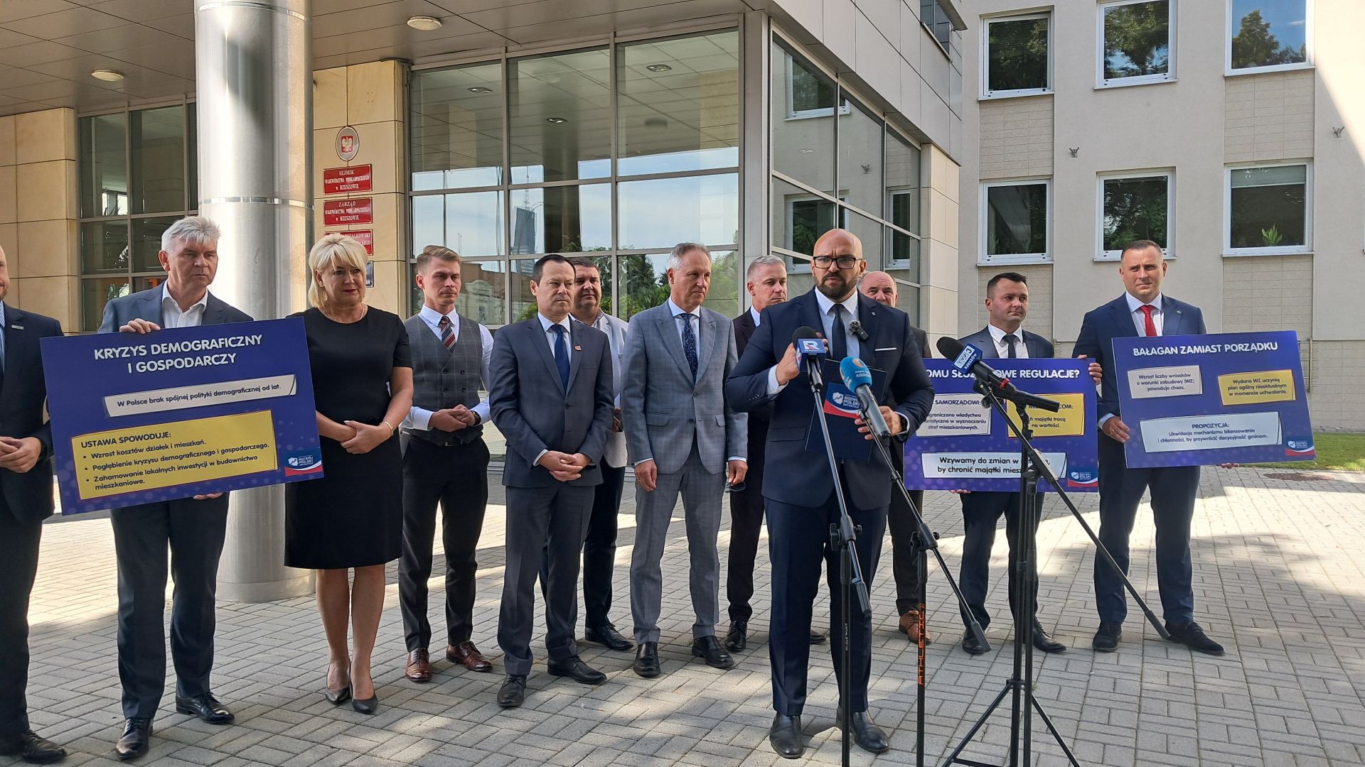 Samorządowcy z Podkarpacia włączyli się w ogólnopolską inicjatywę "Rozwój Polski" 2 - Polskie Radio Rzeszów Samorządowcy z Podkarpacia włączyli się w ogólnopolską inicjatywę "Rozwój Polski" - Polskie Radio Rzeszów