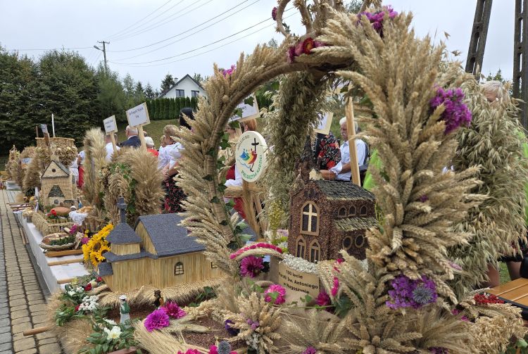 25. Dożynki Województwa Podkarpackiego zgromadziły rolników w Przysietnicy