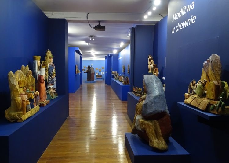 „Żywoty twórcze Jarosława Furgały” to tytuł najnowszej wystawy w lubaczowskim muzeum