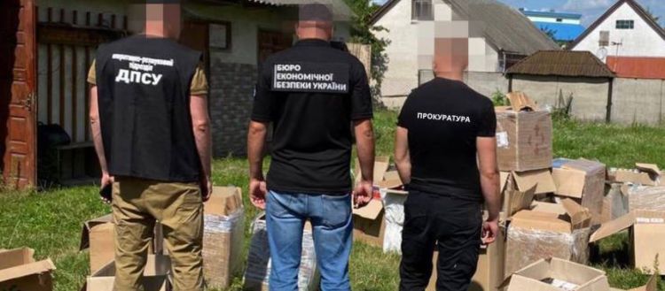 Podrobione papierosy o wartości 2,6 mln hrywien skonfiskowano na Wołyniu 1 - Polskie Radio Rzeszów Podrobione papierosy o wartości 2,6 mln hrywien skonfiskowano na Wołyniu