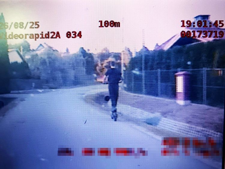 15-latek nie miał karty rowerowej, ale mama pozwoliła mu jeździć hulajnogą po drodze 1 - Polskie Radio Rzeszów 15-latek nie miał karty rowerowej, ale mama pozwoliła mu jeździć hulajnogą po drodze