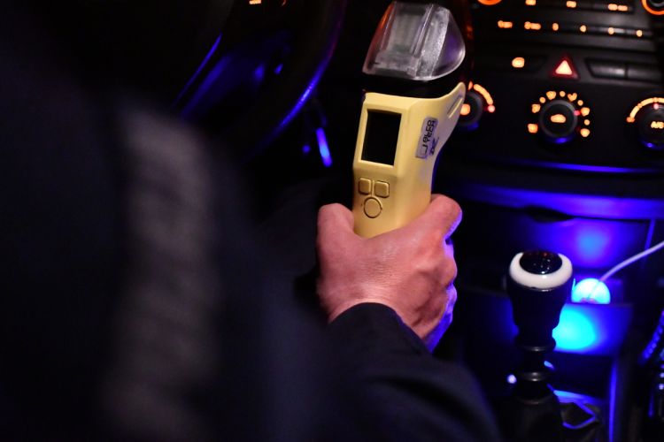 Pracownica stacji paliw w Lubaczowie nie pozwoliła odjechać pijanemu kierowcy busa