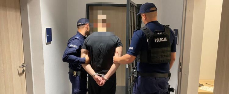 Do aresztu trafił 22-latek podejrzany o posiadanie i udzielanie narkotyków 1 - Polskie Radio Rzeszów Do aresztu trafił 22-latek podejrzany o posiadanie i udzielanie narkotyków