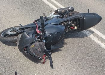 16-letni motocyklista wjechał w dostawczy bus