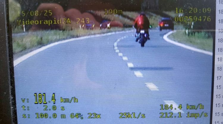 48-letni motocyklista jechał tarnobrzeską Wisłostradą z prędkością 181 km/h 1 - Polskie Radio Rzeszów 48-letni motocyklista jechał tarnobrzeską Wisłostradą z prędkością 181 km/h