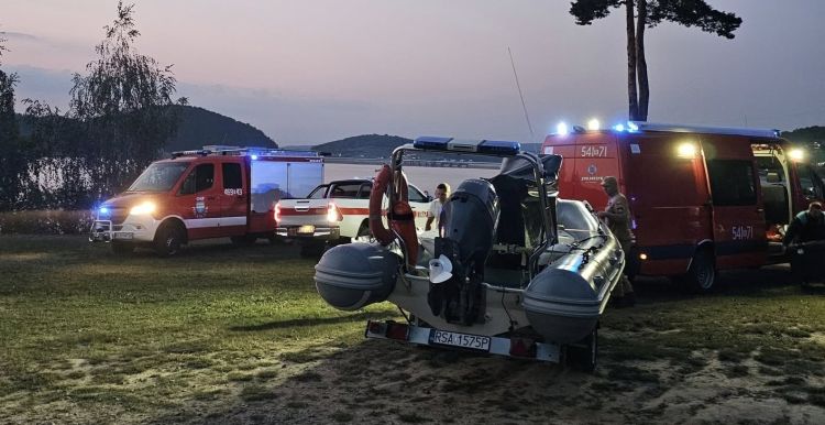 Nie będzie śledztwa w sprawie tragicznego utonięcia 30-latka w Jeziorze Solińskim 1 - Polskie Radio Rzeszów Nie będzie śledztwa w sprawie tragicznego utonięcia 30-latka w Jeziorze Solińskim