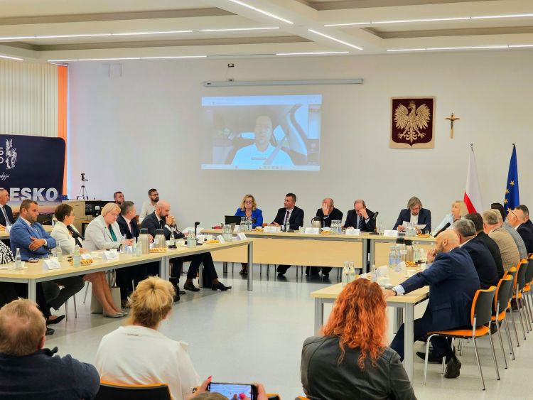 Niepewna przyszłość oddziału ginekologicznego szpitala w Lesku