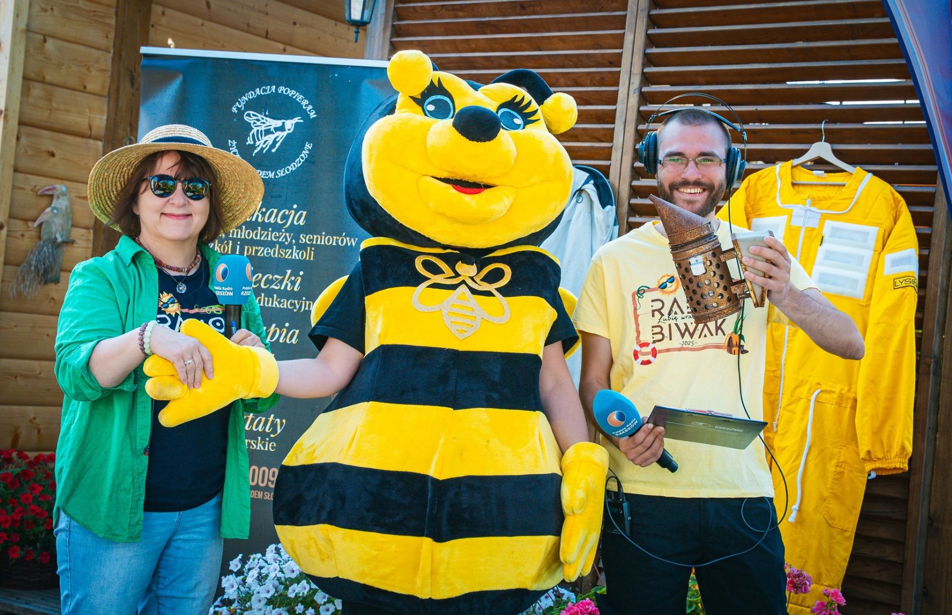 Radio Biwak gości w pasiece Maciejka w Książnicach [ZDJĘCIA]