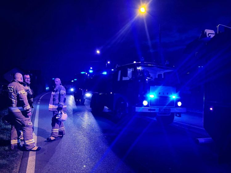 40 strażaków walczyło z pożarem w Przysietnicy. Ranna 30-latka [AKTUALIZACJA]