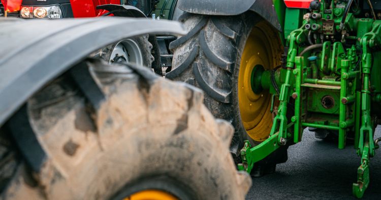 Mniej wypadków przy pracy w gospodarstwach rolnych na Podkarpaciu 1 - Polskie Radio Rzeszów Mniej wypadków przy pracy w gospodarstwach rolnych na Podkarpaciu