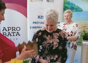 Podopieczni Centrum Opiekuńczo-Mieszkalnego w Rzeszowie podziękowali swoim opiekunom