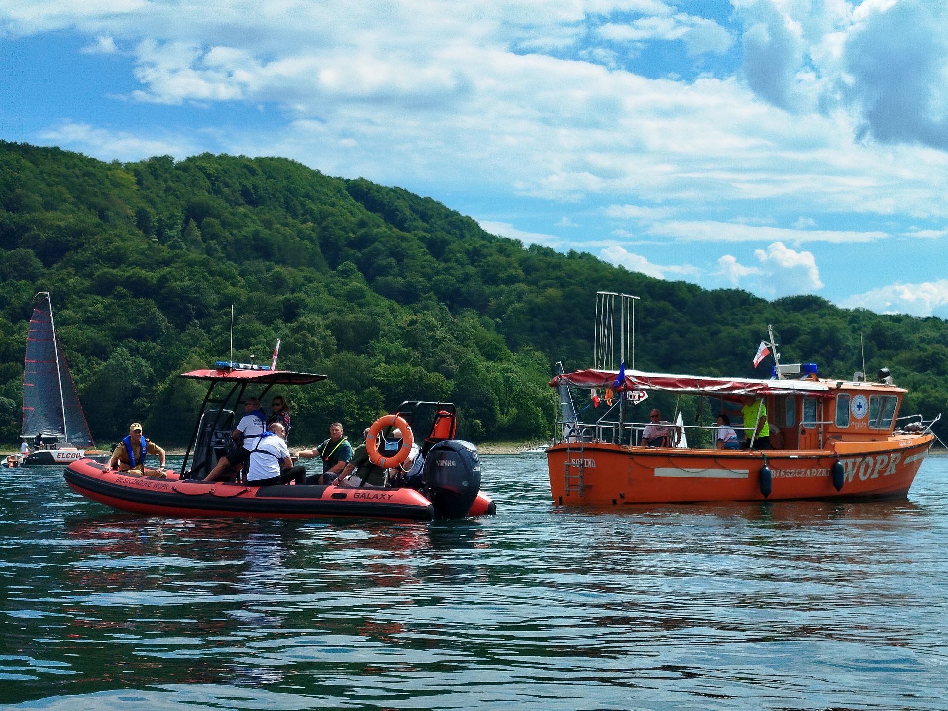 Nowoczesny sprzęt dla Bieszczadzkiego WOPR – Bezpieczniej na Jeziorze Solińskim [ZDJĘCIA, WIDEO]