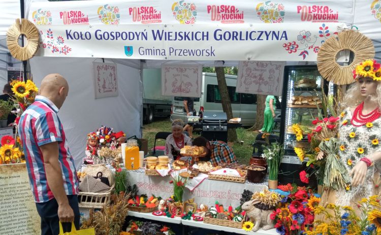 Ogólnopolski festiwal "Polska Od Kuchni" zagościł w Stalowej Woli 1 - Polskie Radio Rzeszów Ogólnopolski festiwal „Polska Od Kuchni” zagościł w Stalowej Woli