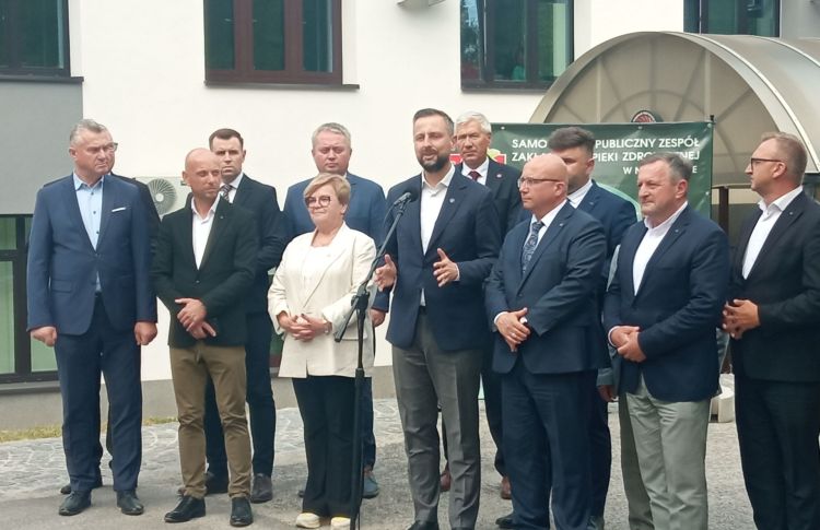 Władysław Kosiniak-Kamysz odwiedził Szpital Powiatowy w Nowej Dębie [ZDJĘCIA]