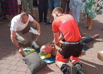 Pierwszy ogólnodostępny defibrylator AED zainstalowano w Tarnobrzegu