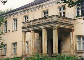 Harmonia przyrody i kultury – zespoły dworskie