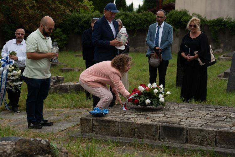 W Jaśle uczczono pamięć ofiar akcji „Reinhardt” oraz dawnych żydowskich mieszkańców [ZDJĘCIA]