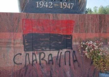 Zarzuty dla obywatela Ukrainy, który zdewastował pomnik w Domostawie