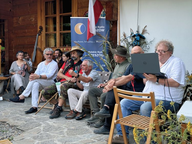 Huculskie Impresje w Schronisku pod Wysoką Połoniną w Wetlinie [WIDEO]