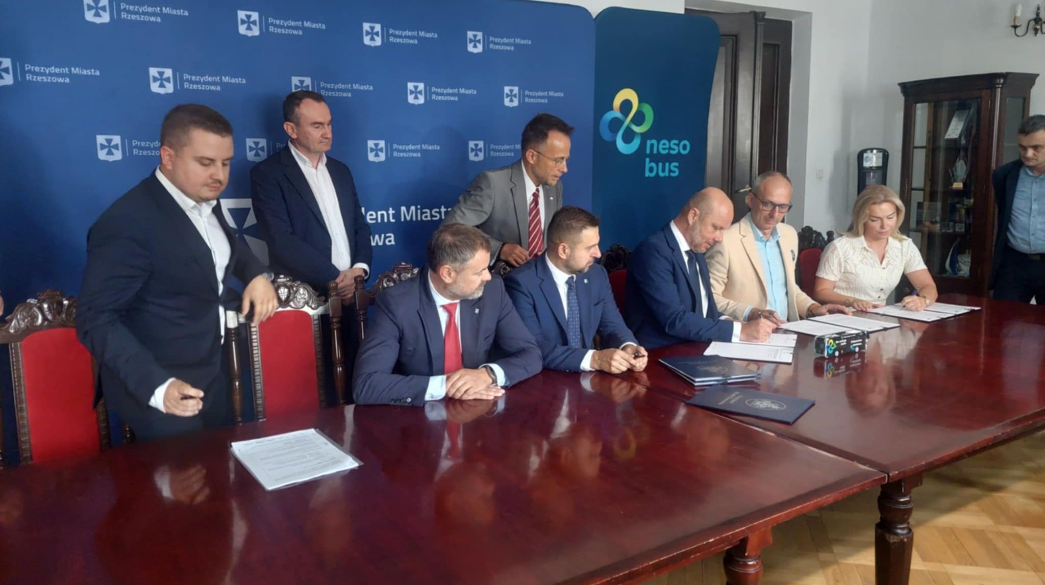 Wodorowe autobusy trafią do Rzeszowa. Miasto podpisało umowę z wykonawcą