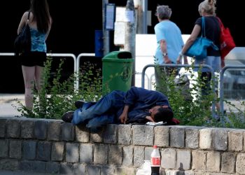 Rzeszowskie Stowarzyszenie Zupełne Dobro prowadzi zbiórkę ubrań dla osób w kryzysie bezdomności