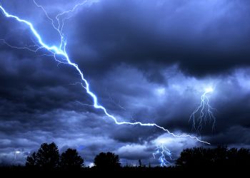 Burze i upały. Ostrzeżenie pierwszego stopnia dla całego Podkarpacia