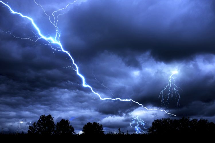 Burze i upały. Ostrzeżenie pierwszego stopnia dla całego Podkarpacia