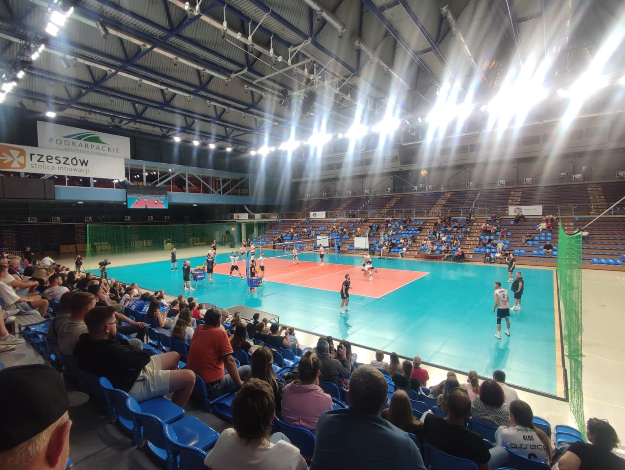 Kilkuset kibiców na otwartym treningu siatkarzy Asseco Resovii