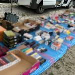 Podrobiona odzież i kosmetyki na bazarach w Rzeszowie i Stalowej Woli. Przejęła je KAS - Polskie Radio Rzeszów