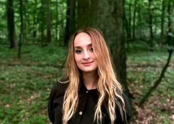 K. T. Writz, „Skradzione szepty”. Debiut literacki Katarzyny Kornagi