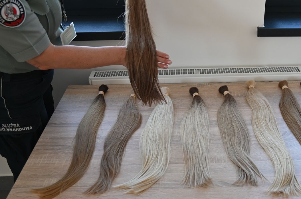 Udaremniono przemyt włosów wartych 8 tysięcy złotych 7 - Polskie Radio Rzeszów Udaremniono przemyt włosów wartych 8 tysięcy złotych
