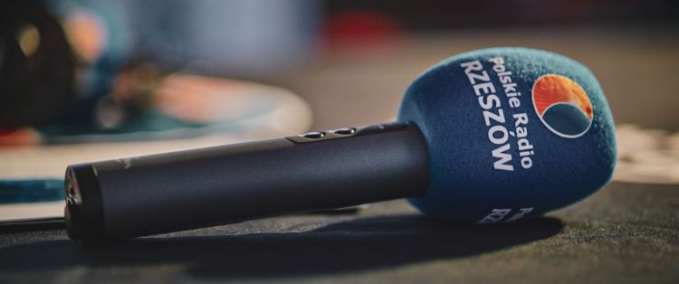 Minimalizm: Jak poradzić sobie z nadmiarem rzeczy i odnaleźć wewnętrzną harmonię