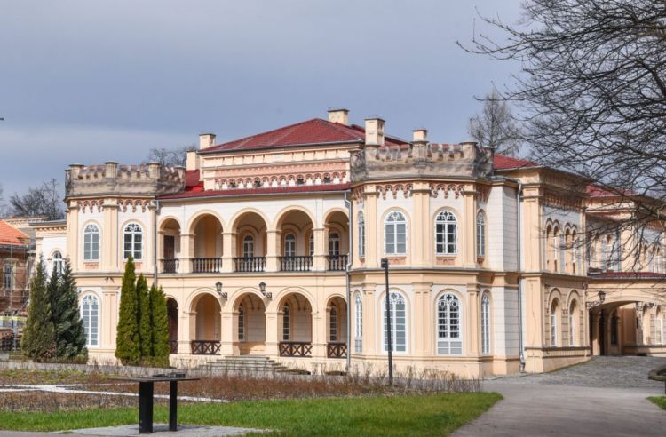 Pałac w Tyczynie otwarty dla zwiedzających