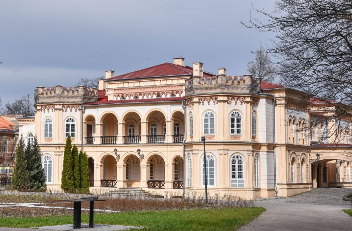 Pałac w Tyczynie otwarty dla zwiedzających