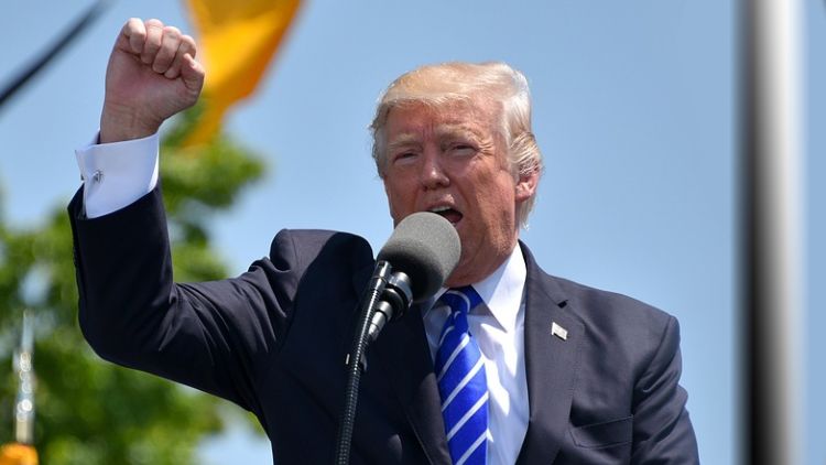Trump: po rozmowie z Putinem zadzwonię do Zełenskiego i powiem, jaki układ jest możliwy