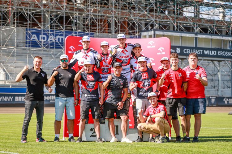 Orlen Cellfast Wilki w finale Młodzieżowych Drużynowych Mistrzostw Polski Juniorów 1 - Polskie Radio Rzeszów Orlen Cellfast Wilki w finale Młodzieżowych Drużynowych Mistrzostw Polski Juniorów