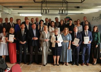 Uroczyste podpisanie umów dofinansowania w ramach programu „Dobra energia w Twojej gminie” [ZDJĘCIA]